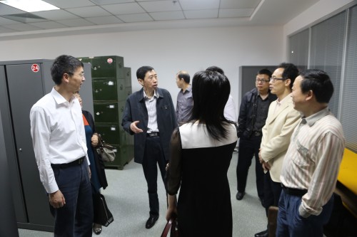 2014年5月14日上午，市人大常委會副主任顧放一行對集團公司貫徹實施《檔案法》情況進行執(zhí)法檢查。